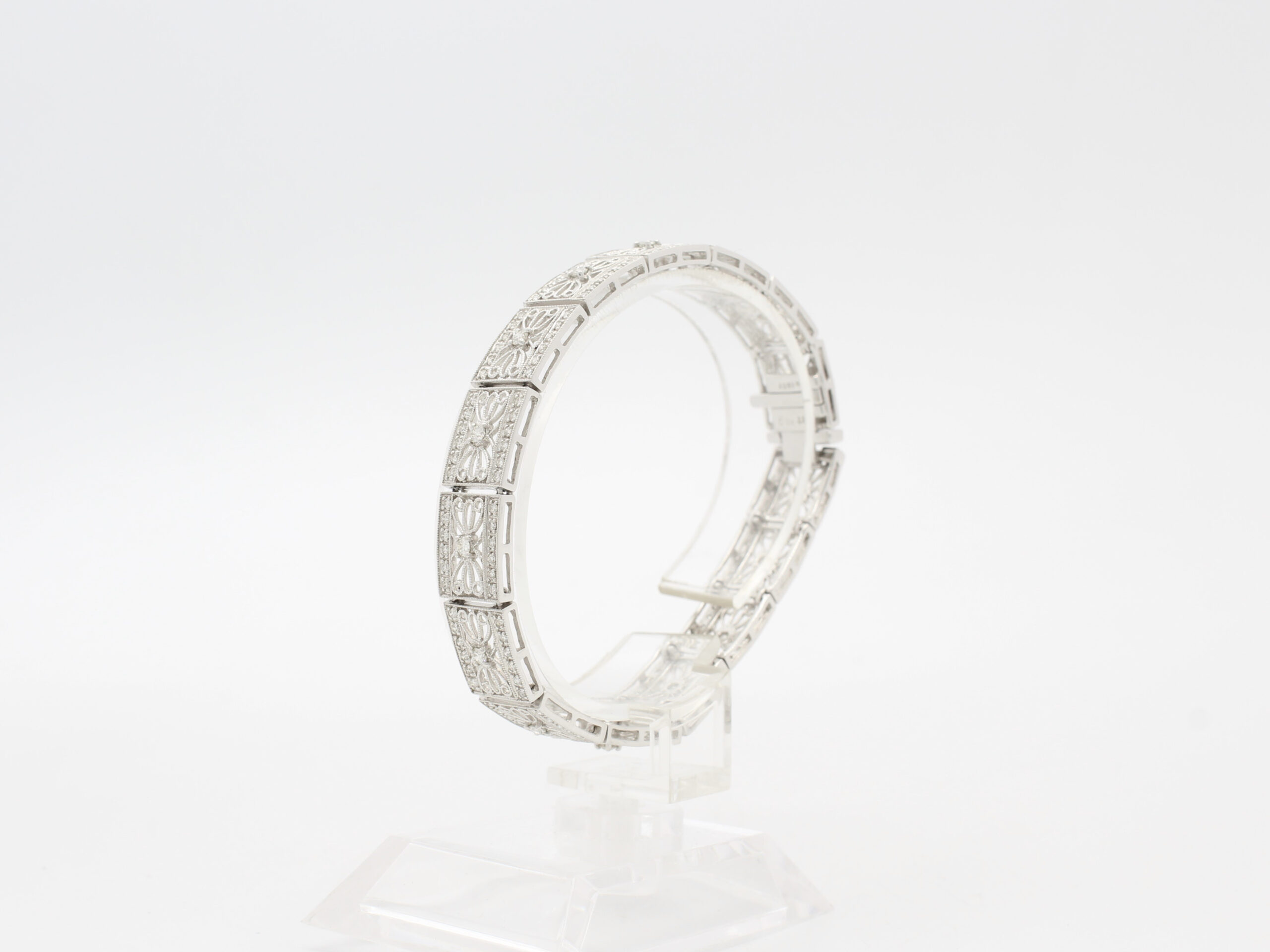 Pulsera “Filigrana” Oro Blanco 18K y Brillantes 18K White Gold & Diamonds “Filigree” Bracelet