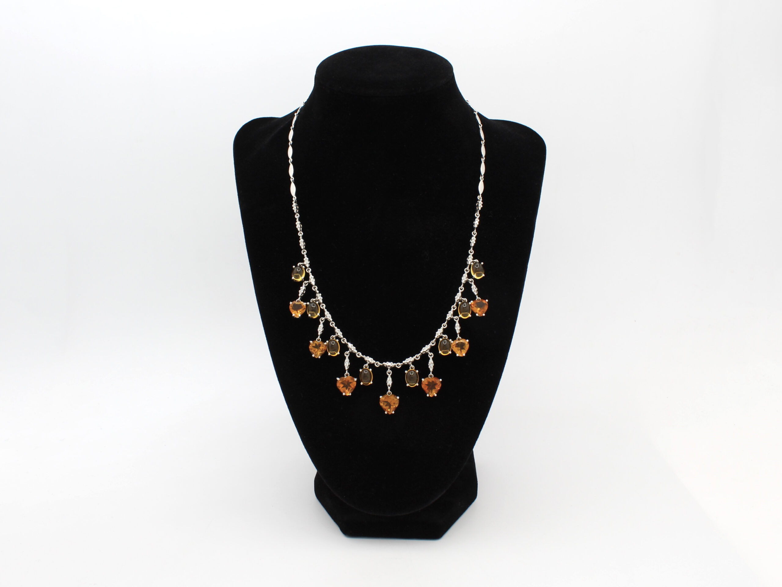 Collar Oro Blanco 18K, Brillantes y Citrinos  18K White Gold Necklace with Diamonds and Citrines